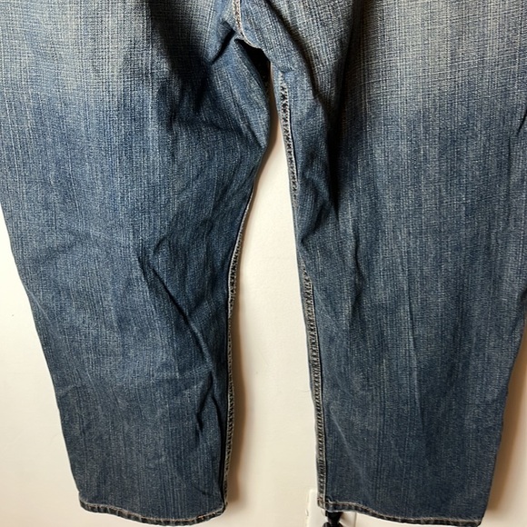 Levi’s 550 slightly distressed jeans. Size 48/30. - Picture 8 of 10